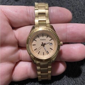 Fossil Gold Women's Watch need battery